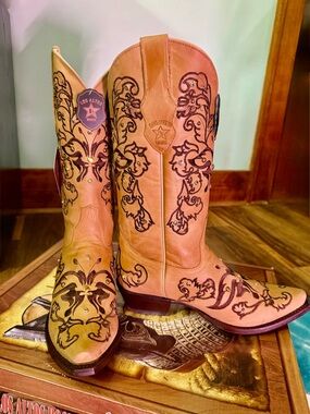 Los Altos Oryx/Tan Ladies Square Toe Boots - Size 9½